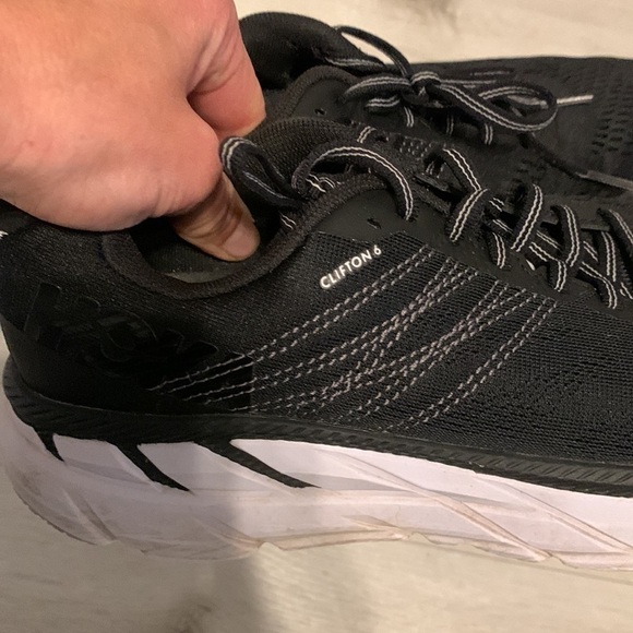 Hoka one one Clifton 6 sneakers shoes black‎ white size 7.5 - Picture 4 of 9